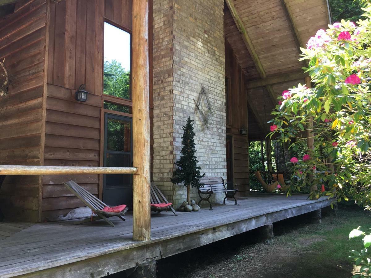 Manitou Lodge Forks Exterior photo